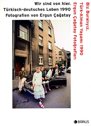 Cover des Katalogs zur Ausstellung "Wir sind von hier." Cover des Katalogs zur Ausstellung "Wir sind von hier."