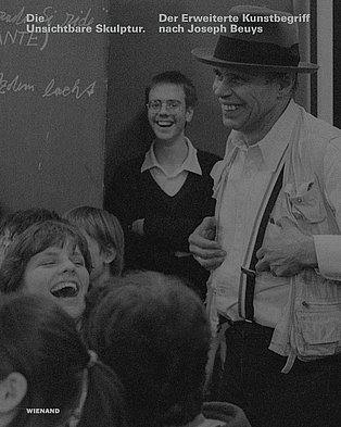 Cover des Katalogs zur Ausstellung "Die Unsichtbare Skulptur. Der Erweiterte Kunstbegriff nach Joseph Beuys" Cover des Katalogs zur Ausstellung "Die Unsichtbare Skulptur. Der Erweiterte Kunstbegriff nach Joseph Beuys"