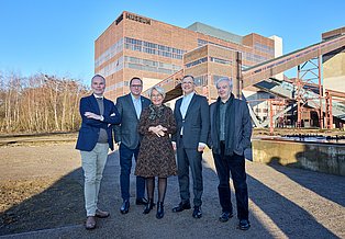 Peter Gorschlüter (Direktor Museum Folkwang), Thomas Kufen (Oberbürgermeister Stadt Essen), Bärbel Bergerhoff-Wodopia (Vorstandsmitglied RAG-Stiftung), Stephan Muschick (Leiter Corporate Citizenship E.ON), Heinrich Theodor Grütter (Direktor Ruhr Museu